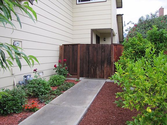 2nd image of 1043 Bret Knoll Ct