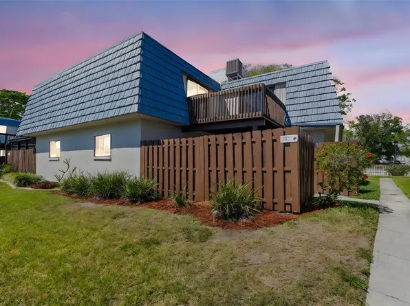 14519 Catalina Cir, Seminole, FL 33776