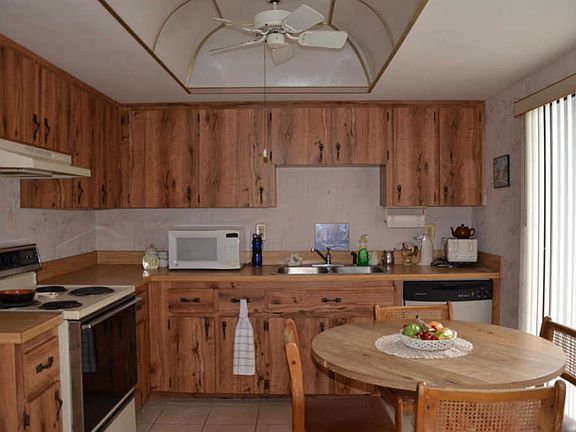 5th image of 12 Chippingwood Ln