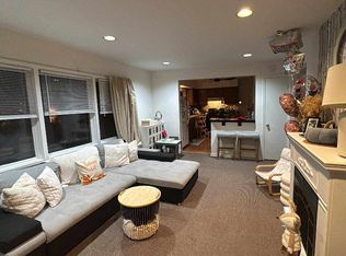 3203 N Pittsburgh Ave #8, Chicago, IL 60634