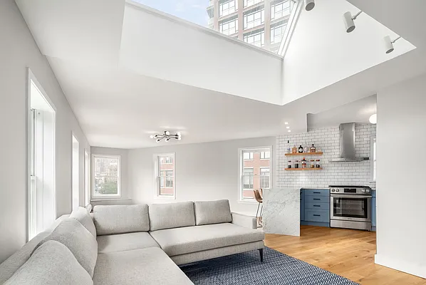 Sold by Compass | media 18