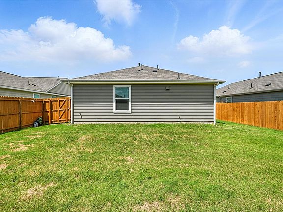 4th image of 2733 Slatewood Dr