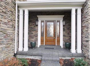 972 Paxton Lake Dr, Loveland, OH 45140