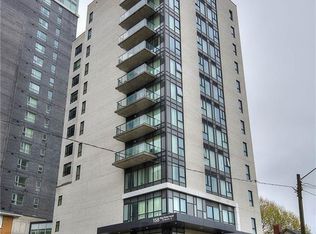 160 King St N #901, Waterloo, ON
