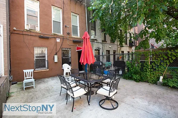 Rented by NextStopNY | media 17