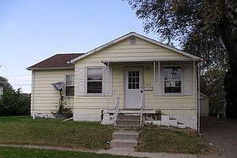 1st image of 705 W Main St