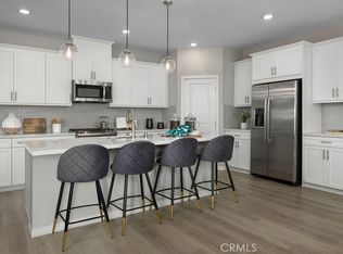 2253 Panama Dr, Corona, CA 92883
