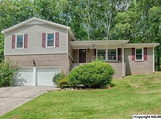 10122 Brandywine Dr SE, Huntsville, AL 35803