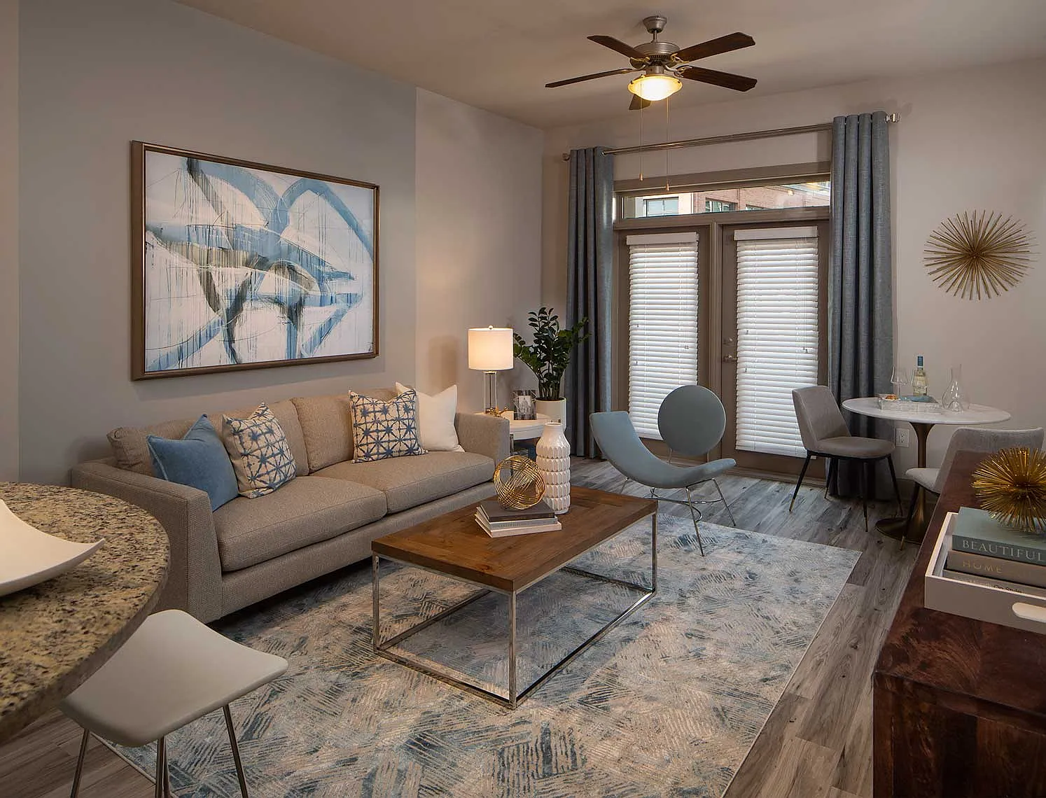 Elle of Buckhead — Photo 1