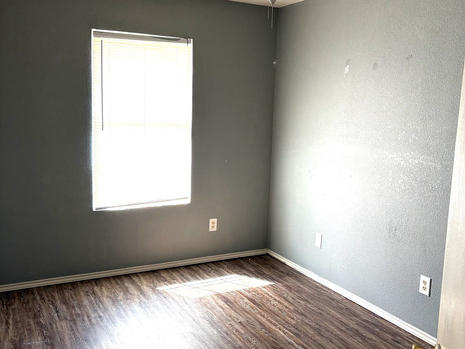 2 bed, 1.5 bath, 1096 sqft, $895 — Photo 3