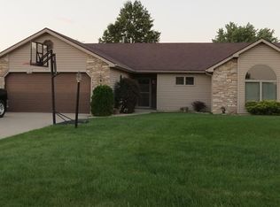 705 Countryview Dr, Paulding, OH 45879