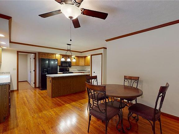 4th image of 3449 Jasmine Dr