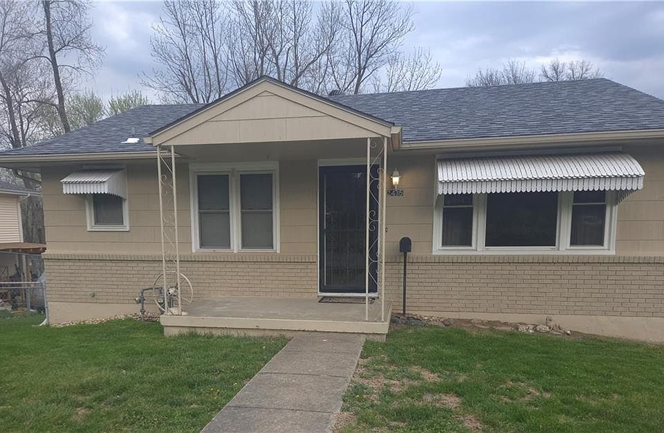 1st image of 2435 S Glenwood Ave