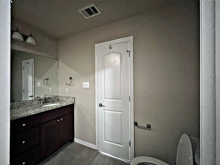 4916 Villas Dr #4916 — Photo 18