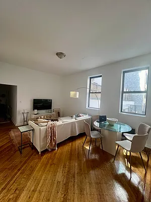 Rented by Corcoran | media 14