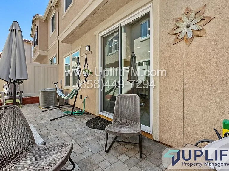 1362 Palo Verde Way — Photo 12