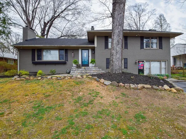 3068 Sedgefield Rd SW, Roanoke, VA 24015