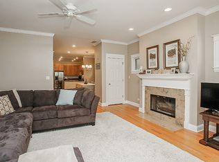 3836 N Janssen Ave UNIT 2, Chicago, IL 60613