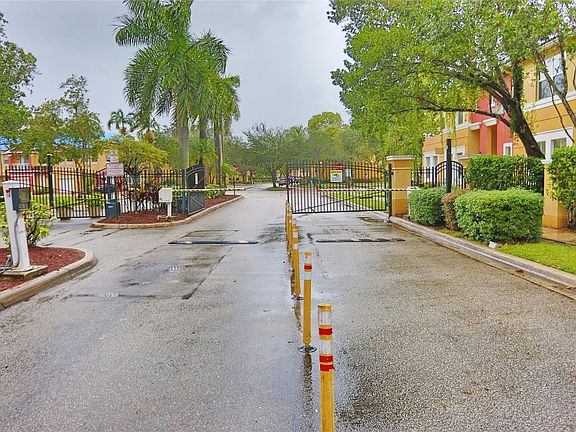 3rd image of 2207 Shoma Drive #2207