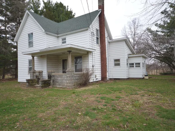 28489 Riley Rd, North Liberty, IN 46554