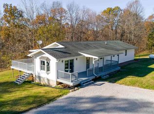 119 E McGuire Rd, Makanda, IL 62958