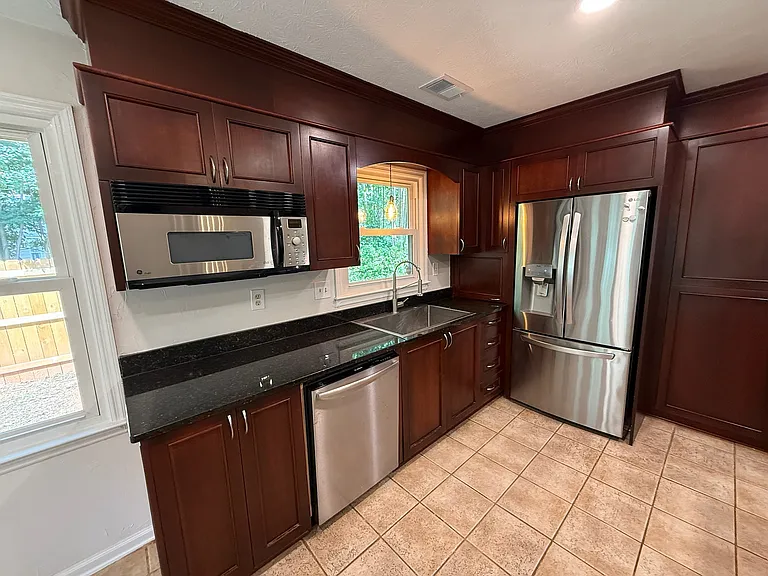 4853 Creekland Trce — Photo 7