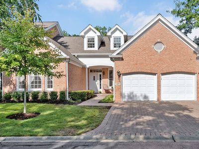 27 Old Mill Ct, Burr Ridge, IL, 60527