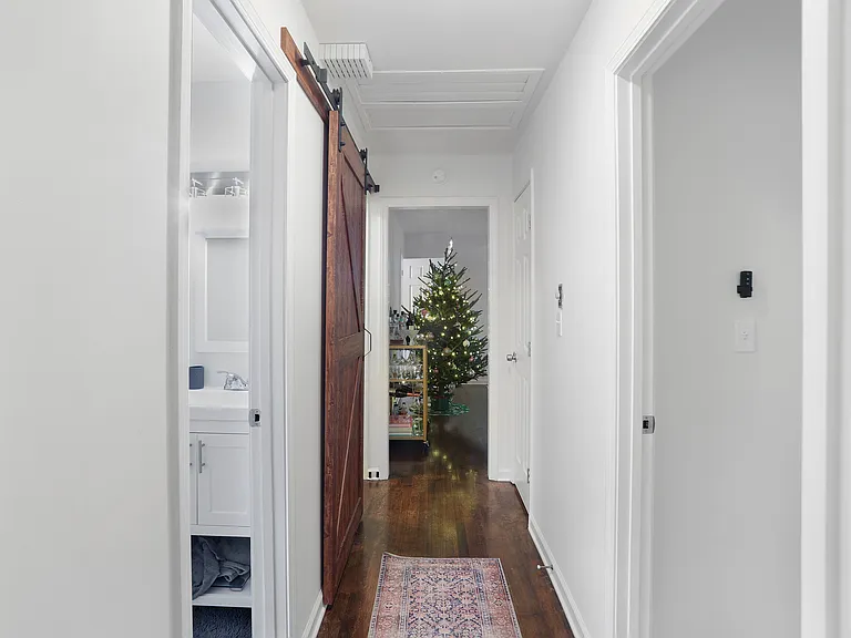 1109 Azalea Cir — Photo 18