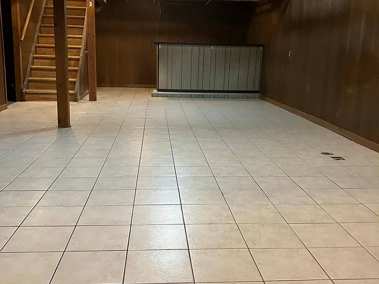 8440 Doncaster Dr — Photo 20