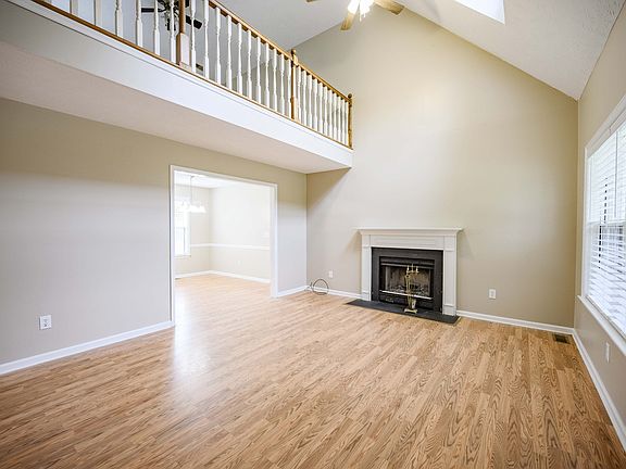 5th image of 130 Hermitage Dr