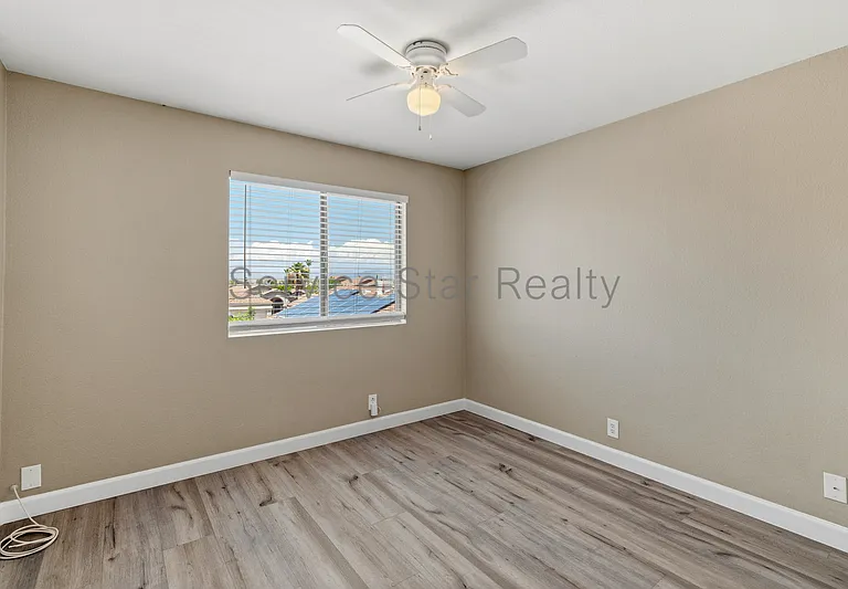 2104 E Behrend Dr — Photo 18