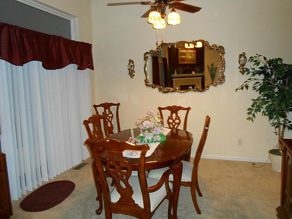 4th image of 2927 Baffin Dr
