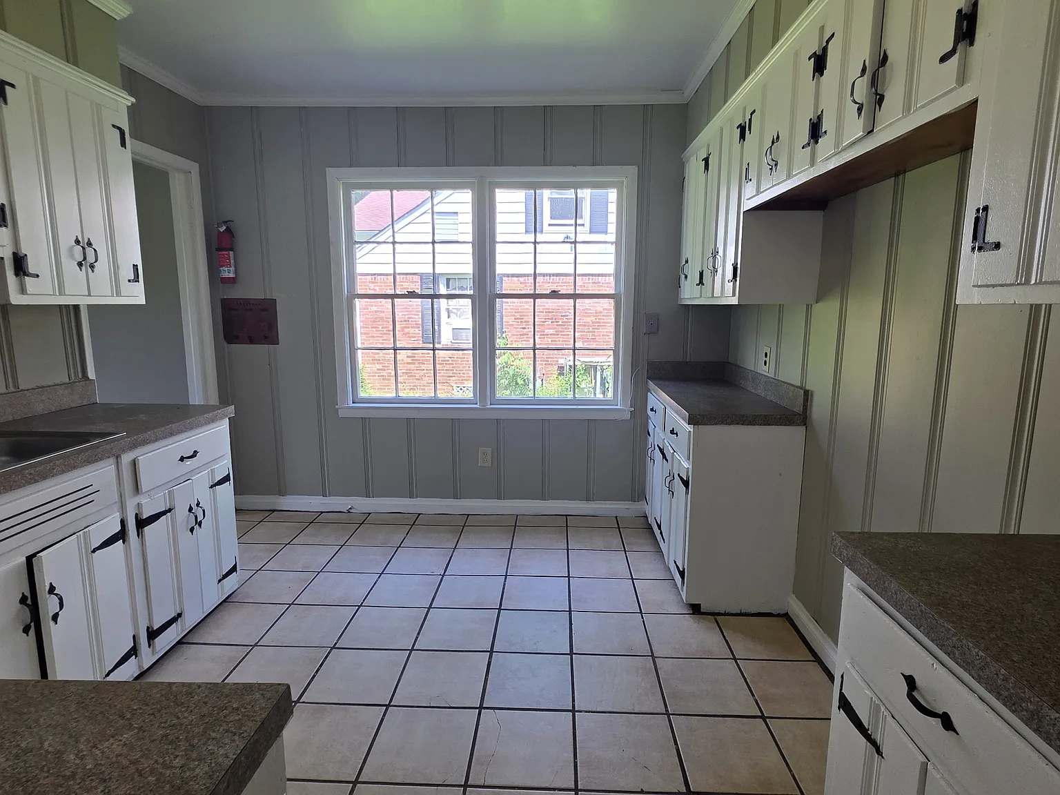 Adorable 2-Bed, 1-Bath Home! — Photo 3