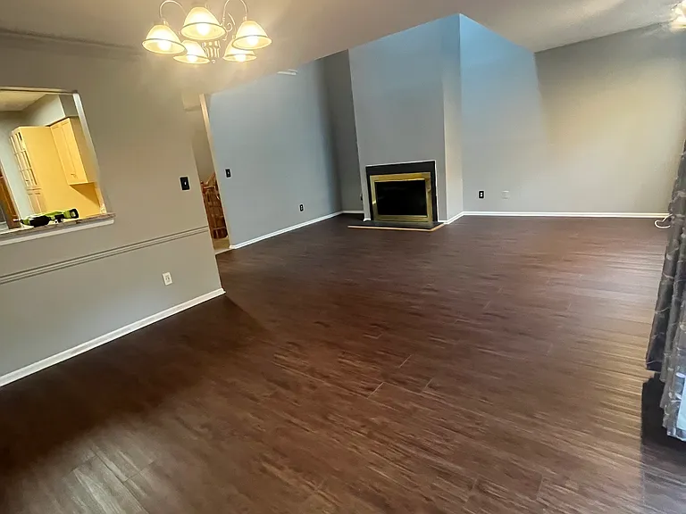 83 Bond St — Photo 6