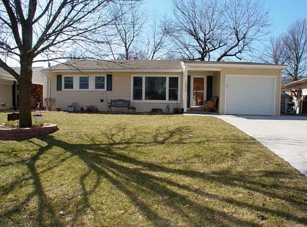 1st image of 1200 Mundy Dr