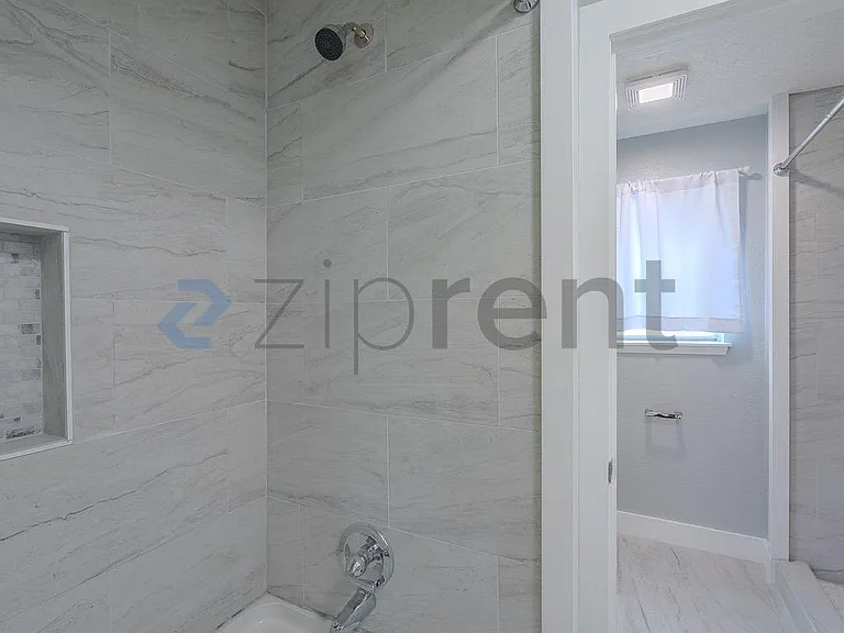16402 Mill Point Dr — Photo 21