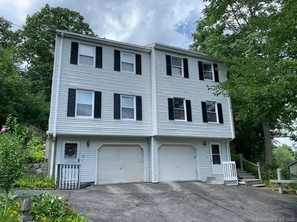 13 Harvard Ave #B, Shelton, CT 06484