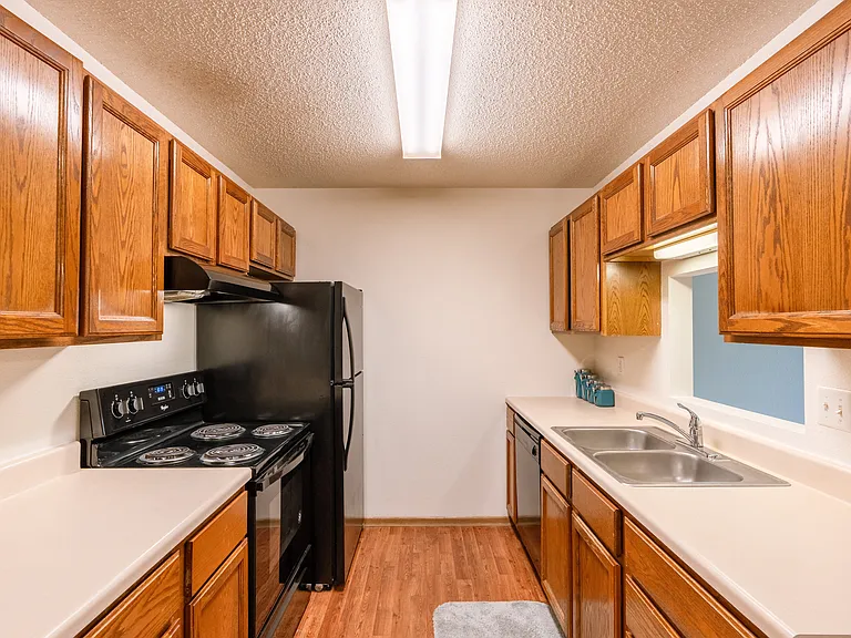 Southview III — Photo 20