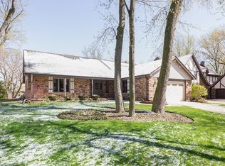 514 Mark Ln, Downers Grove, IL 60516