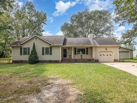 2nd image of 102 Amhurst Pl