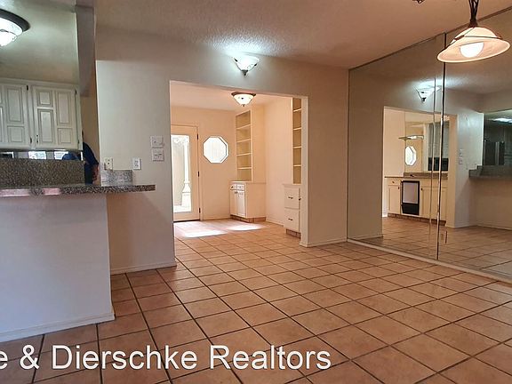 2nd image of 3905 Driftwood Ct