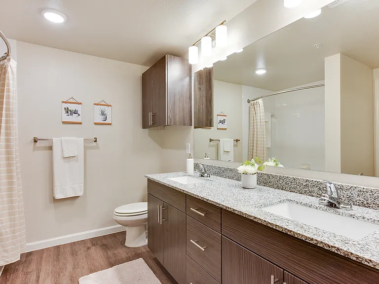 Eastridge — Photo 90