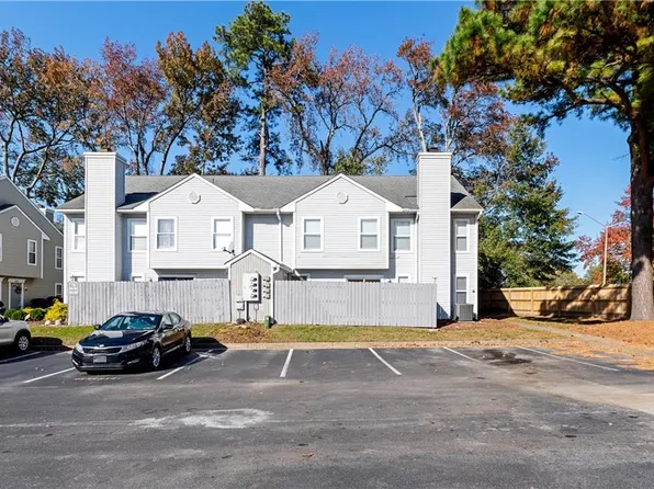 820 Zircon Ct, Virginia Beach, VA 23462