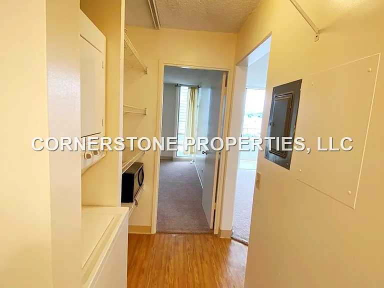 796 Isenberg St #14C — Photo 16