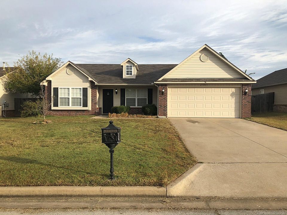 1st image of 25921 E 90th Pl S