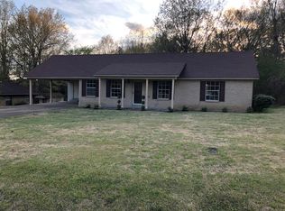 204 Moore Dr, Batesville, MS 38606