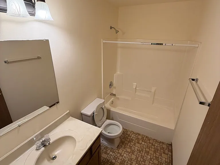 303 Pyott Rd #101 — Photo 8