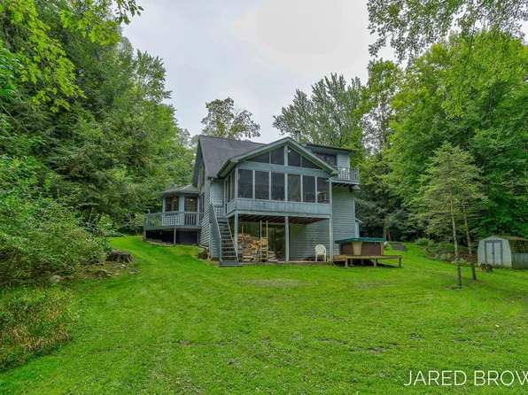 3455 W 96th St, Grant, MI 49327
