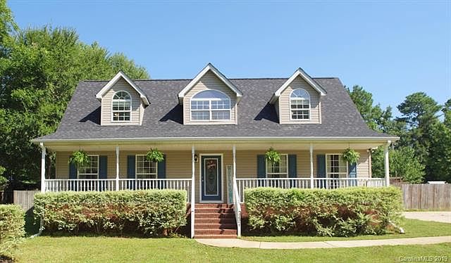 1st image of 424 Whispering Pines Dr