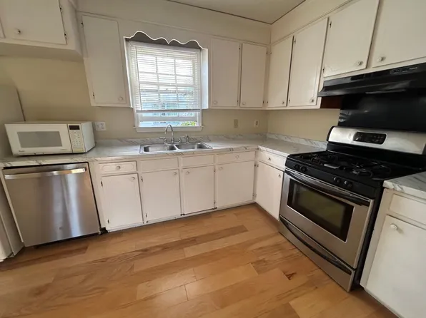 61 Cooper St APT B, Charleston, SC 29403